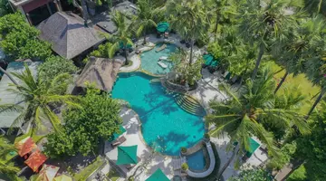 Legian Beach Hotel