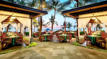 Legian Beach Hotel