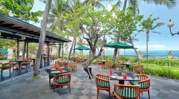 Legian Beach Hotel