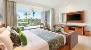 Legian Beach Hotel