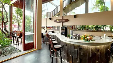 Legian Beach Hotel