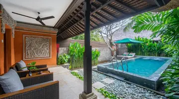 Legian Beach Hotel