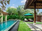 Legian Beach Hotel
