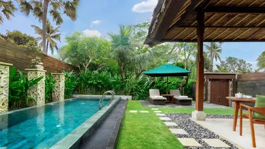 Legian Beach Hotel