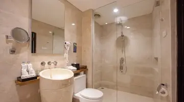 Legian Beach Hotel
