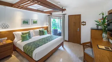 Legian Beach Hotel