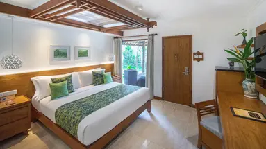 Legian Beach Hotel