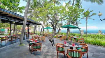 Legian Beach Hotel