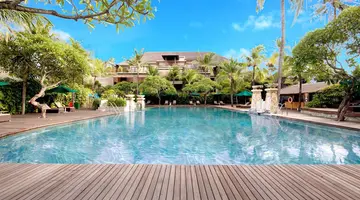 Legian Beach Hotel