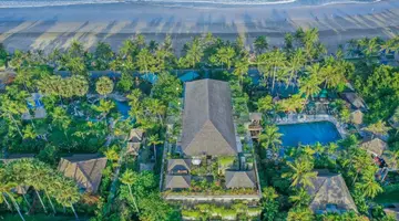 Legian Beach Hotel