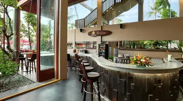 Legian Beach Hotel