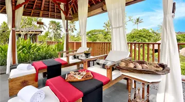 Legian Beach Hotel