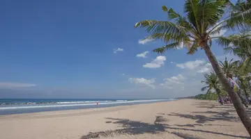 Legian Beach Hotel
