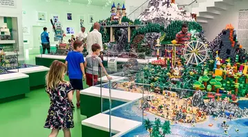 Lego House