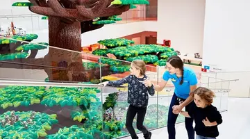 Legoland + Lego House