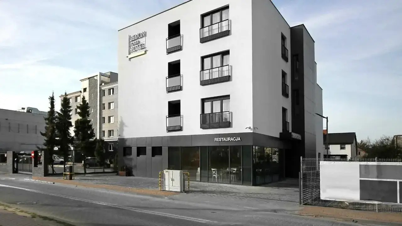 Lemon Plaza Hotel