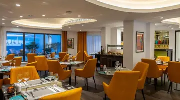 Leonardo Crystal Cove Hotel