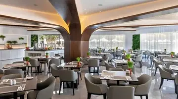 Leonardo Crystal Cove Hotel