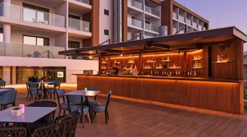 Leonardo Crystal Cove Hotel