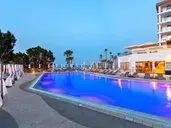 Leonardo Crystal Cove Hotel
