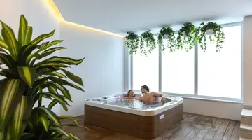 Leonardo Crystal Cove & Spa by the sea -