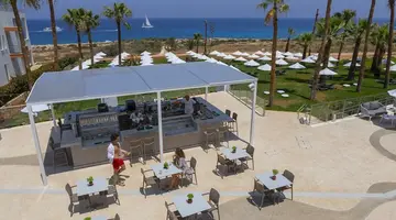 Leonardo Crystal Cove & Spa by the sea -