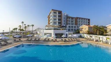 Leonardo Crystal Cove & Spa by the sea -
