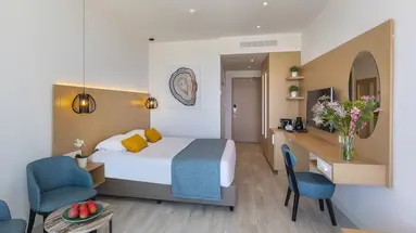 Leonardo Crystal Cove & Spa by the sea -