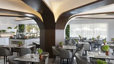 Leonardo Crystal Cove & Spa by the sea -
