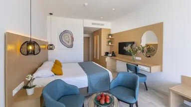 Leonardo Crystal Cove & Spa by the sea -