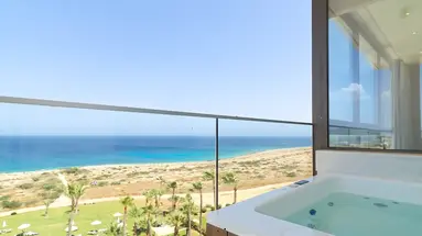 Leonardo Crystal Cove & Spa by the sea -