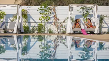 Leonardo Crystal Cove & Spa by the sea -