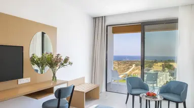 Leonardo Crystal Cove & Spa by the sea -