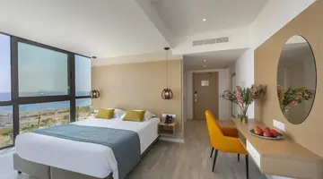 Leonardo Crystal Cove & Spa by the sea -