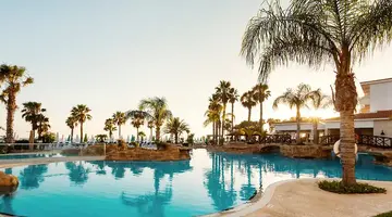 Leonardo Cypria Bay