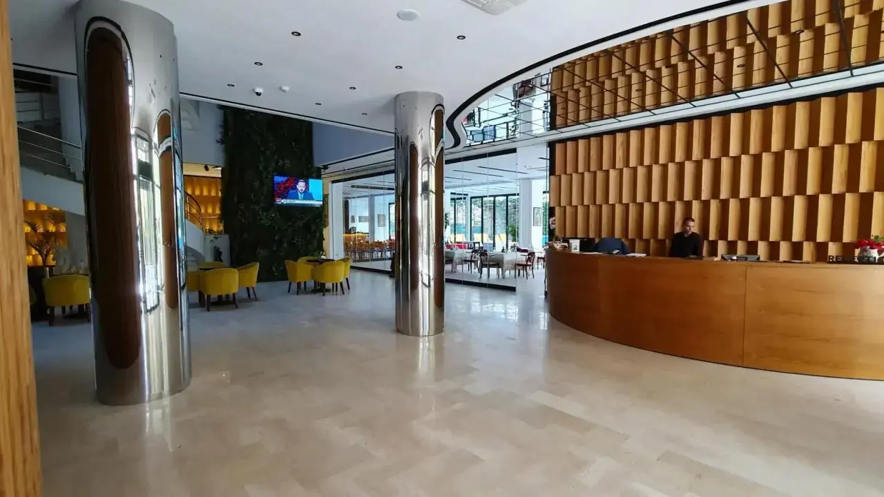 Leonardo Hotel