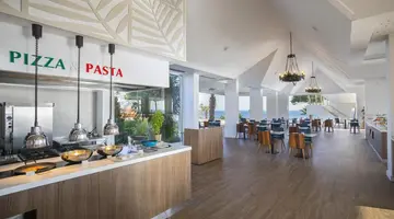 Leonardo Plaza Cypria Maris Beach Hotel and Spa