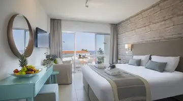Leonardo Plaza Cypria Maris Beach Hotel and Spa