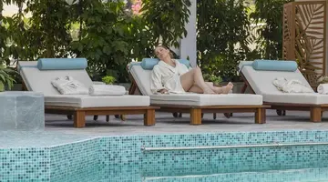 Leonardo Plaza Cypria Maris Beach Hotel and Spa