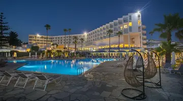 Leonardo Plaza Cypria Maris Beach Hotel and Spa