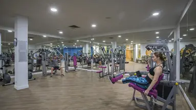 Leonardo Plaza Cypria Maris Beach Hotel & Spa