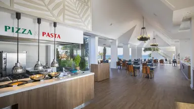 Leonardo Plaza Cypria Maris Beach Hotel & Spa