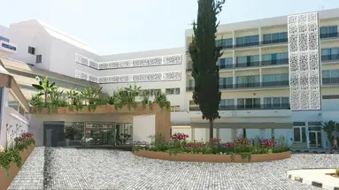 Leonardo Plaza Cypria Maris Beach Hotel & Spa