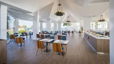 Leonardo Plaza Cypria Maris Beach Hotelc& Spa