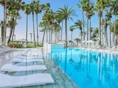 Leonardo Plaza Cypria Maris Beach Hotelc& Spa
