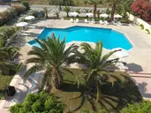 Leonidas Hotel And Studios