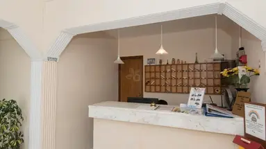 Leonidas Hotel & Studios