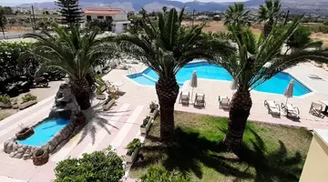 Leonidas Hotel & Studios