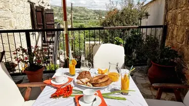 Leonidas Village Houses