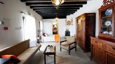 Leonidas Village Houses